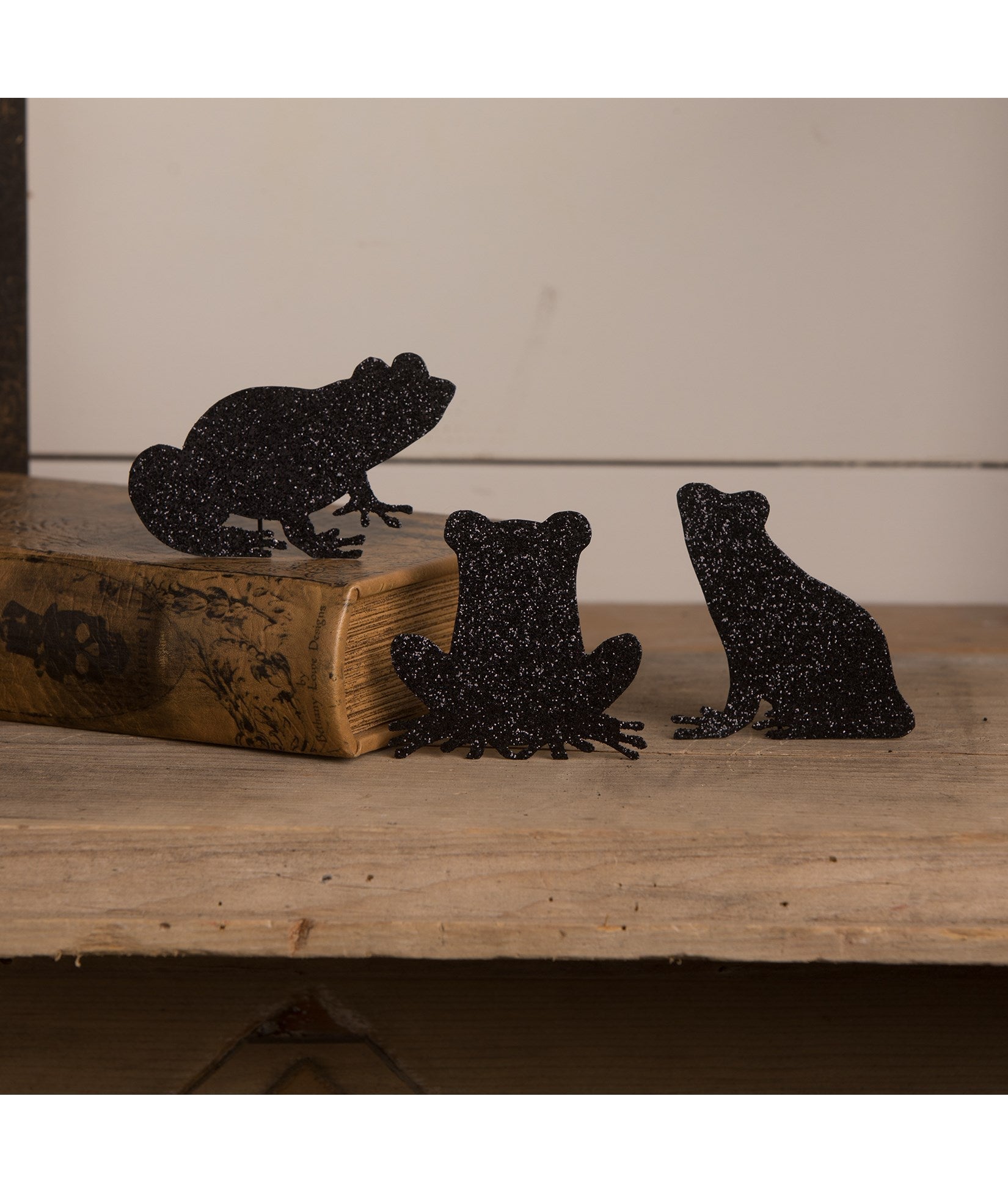 "Frog Silhouettes, Glittered"
